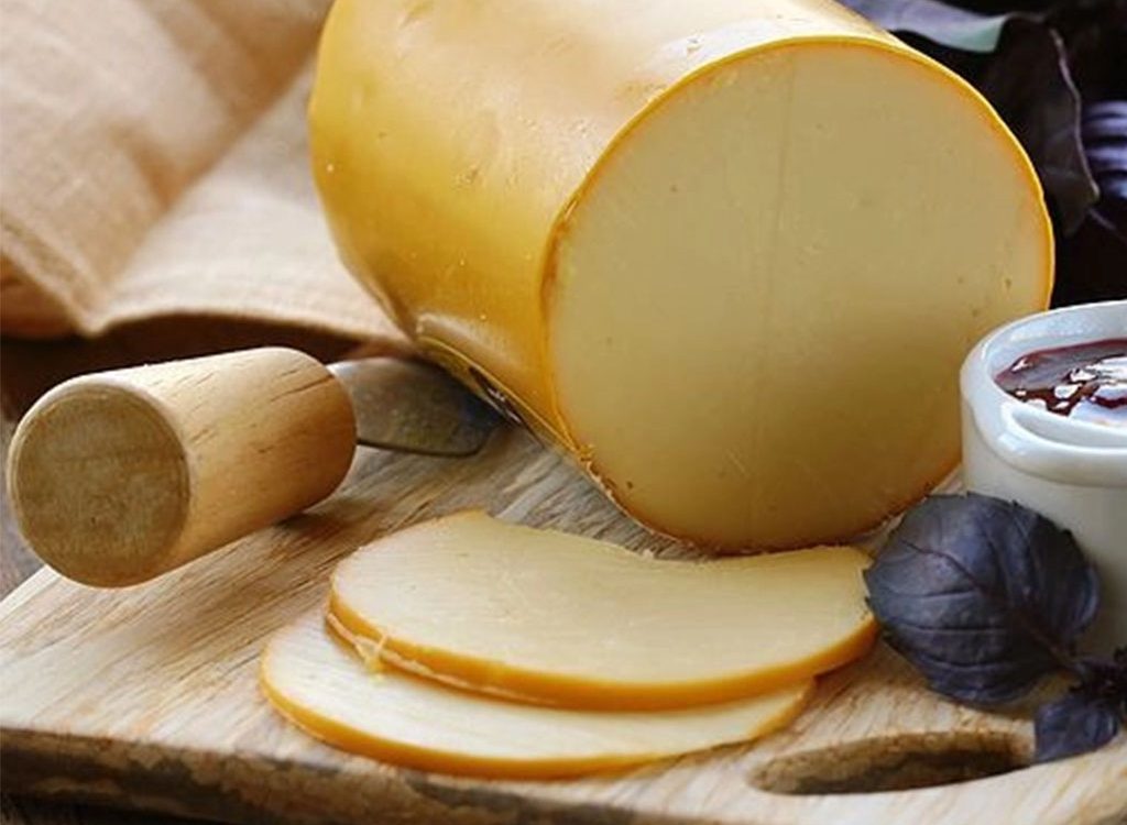 provolone defumado 2.webp 1024x750