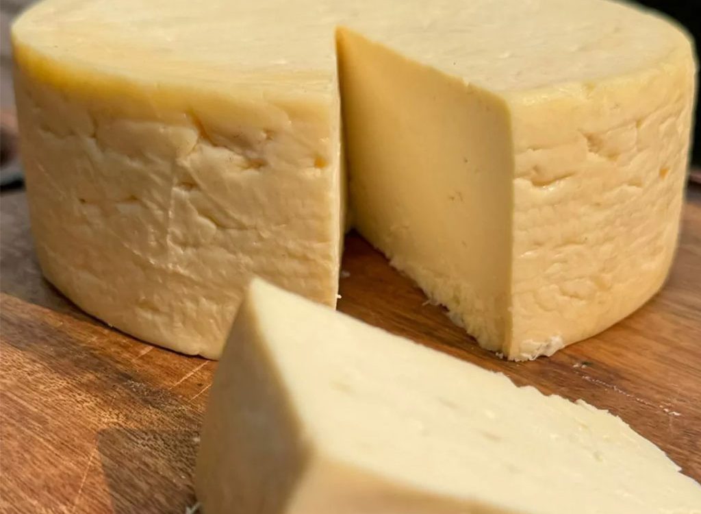 queijo artesanal curado 1.webp 1024x750